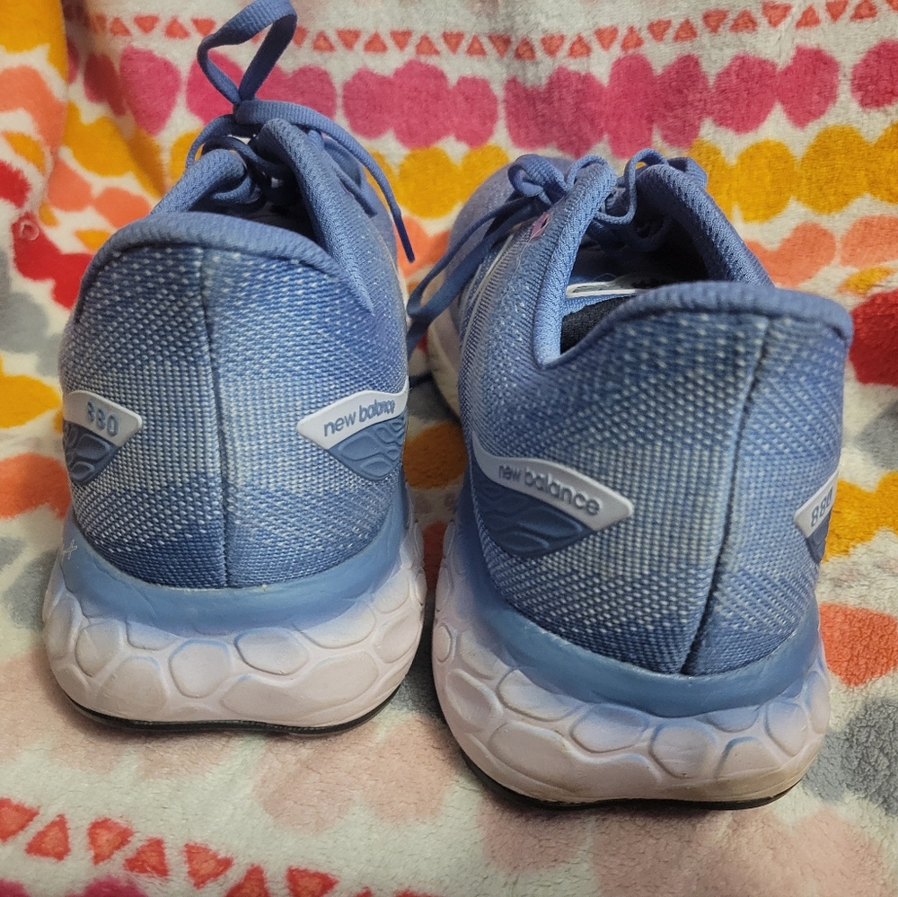 New Balance 10.5 Women's Fresh Foam 880 Shoes  Sneakers Athletic Sport - Picture 5 of 8